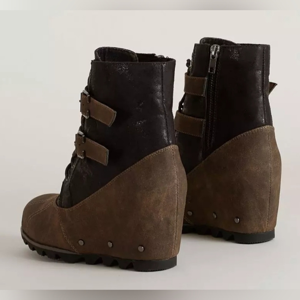 Not Rated Hermione Wedge Boot By The Buckle Womens Size 8.5 Black And Brown - Picture 3 of 12